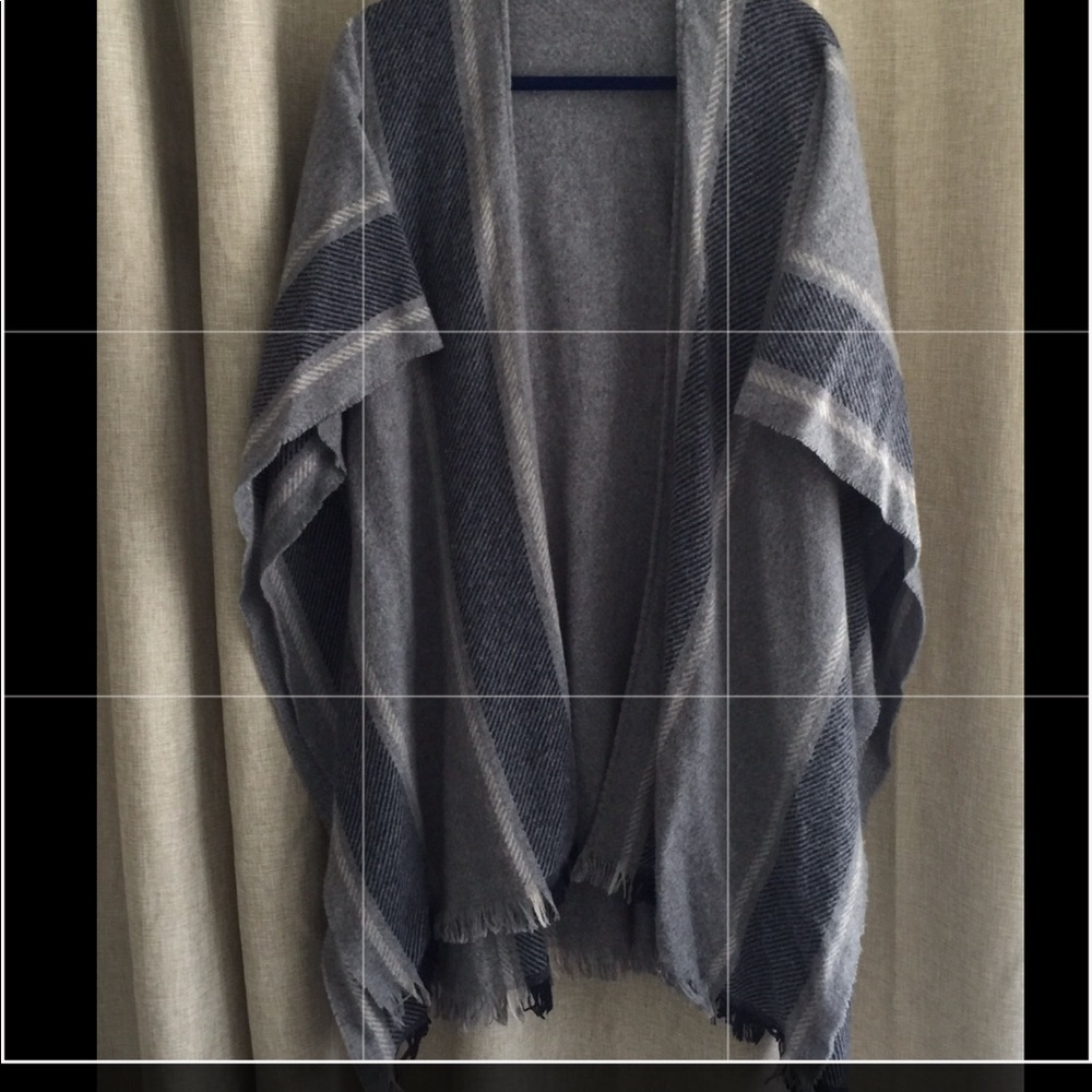 Club Monaco wrap shawl one size